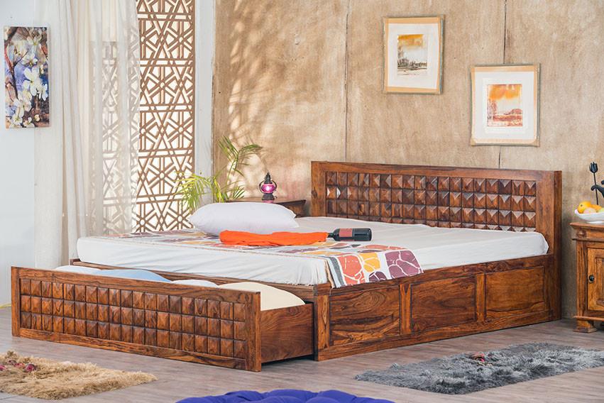 Solid Wood Queen Bed In Honey Finish