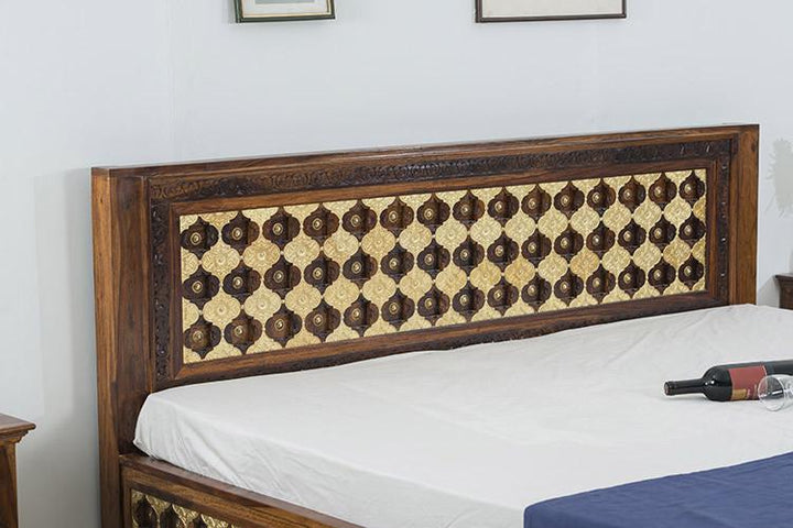 Solid Wood Queen Bed In Honey Finish