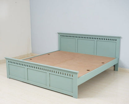 Solid Wood Queen Bed In Silt Green Finish