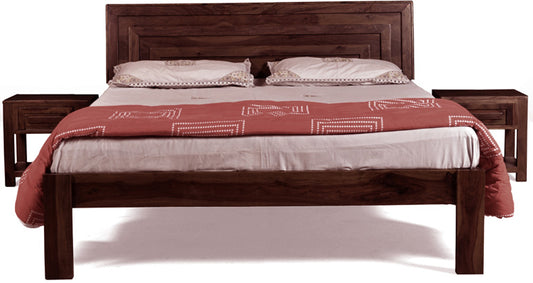 Siesta Solid Wood Queen Bed In Walnut Polish Finish